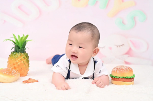 潍坊宝宝在妈妈肚子里